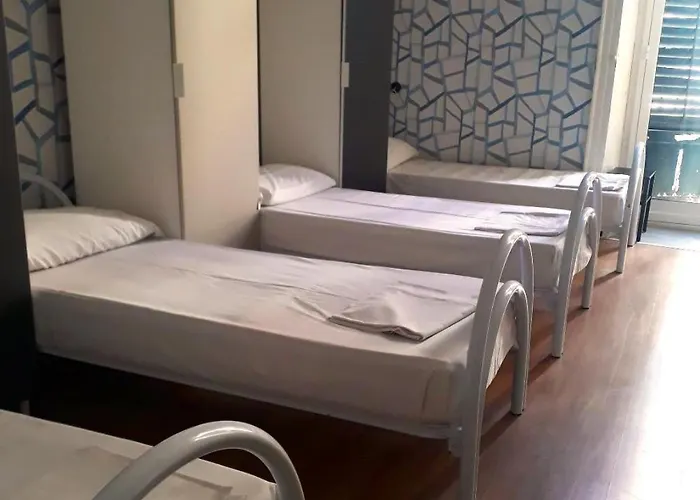 Balarm - Hostel And Bar